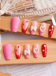 新款10入手工精製獨家設計的年度情人節長款3d指甲 Y2k白色閃光 可愛粉紅草莓壓克力假甲,附有3d鑽石,方便穿戴,提升您的外表 - 粉色 - 查看 3