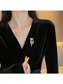 1 件女用金貓型立方氧化鋯胸針,可日常配戴 - 金色 - 查看 2