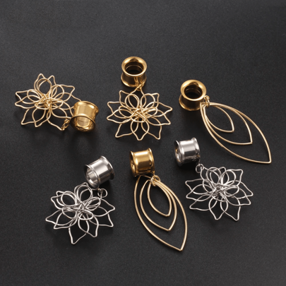 2PCS Hollow Flower Dangle Earrings Ear Plugs Tunnels Stainless Steel Gauges Stretcher Expander Flesh Piercing Body Jewelry Valentines