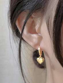 1對女性金色愛心形耳環,時尚百搭、甜美垂墜、聖誕禮物 - 耳環 - 查看 2