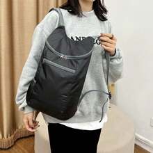 多功能輕量折疊背包,防水戶外包裝,大容量旅行運動健身背包,適用於遠足露營 - 黑色 - 查看 11