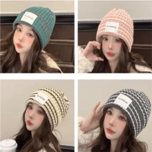 1pc Korean Style Striped Cloth Hat, Winter Warmth Beanie For Women (With Earflaps) Street - Green - View 2