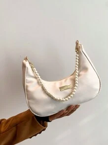 Bolso de mano casual tipo tote con decoración de placas metálicas y cadena con cuentas de imitación de perlas, bolso de hombro multifuncional en forma de media luna para mujer para uso en el trabajo/transporte