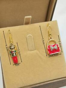 1對時尚極簡口紅和錢包造型掛墜耳環,適合任何場合,尤其是約會和派對 - 隨身帶包包和口紅 - 查看 2