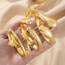 European And American Geometric Ultra-Thin Bracelet With Openable Bracelet, Cool And Symmetrical Design For Women's Bracelet - 4 - View 1