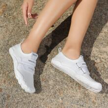 快乾中性水鞋,適用於游泳,潛水,瑜伽和沙灘活動-綁帶無鞋跟設計,提供最大的舒適和支撐 - 白色 - 查看 3