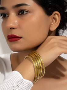 極簡風格,可疊加的弧形女士金手鐲 - 金色 - 查看 3