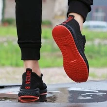 GUYISA Steel Toe Safety Shoes, Classic Sports Fashion, Breathable Thin Low-Top, Anti-Crush Anti-Puncture, Durable Non-Slip Soft Bottom Outdoor Work Protective Shoes (International Sizing Differs, This Model Runs Large And Has Breathable Lightweight Uppers, Please Order 1-2 Sizes Down!) - Black - View 5