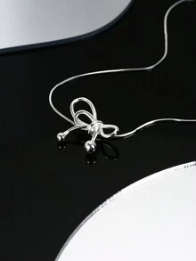 1 件 S925 纯银项链，银色不对称蝴蝶结吊坠，适合女性日常佩戴，可作为送给朋友和女朋友的礼物 - 銀色 - 查看 4