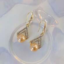 Champagne Pearl, Minimalist Niche Design, New Fashion, High-End Feel, Hook Earrings - Gold - View 5