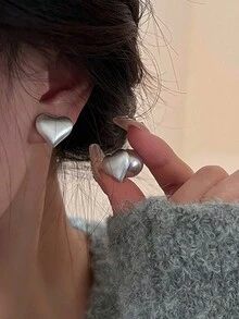 1個簡約優雅珍珠心形雙穿耳釘耳環,高端獨特設計極簡風格且多用途,適用於女性的日常佩戴 - 彩色 - 查看 1
