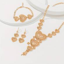 1set Heart Design Golden Fashionable Earrings, Necklace And Bracelet Set
