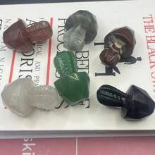 1入組天然水晶雕刻的仙人掌裝飾品,採用綠色萊英石、水晶、藍線石、玉、草莓水晶、拉布拉多石等不同材料製成,作為節日禮物、兒童房裝飾、桌面裝飾品、治療水晶、沙漠仙人掌裝飾品等用途 - 彩色 - 查看 6