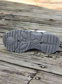 1雙女性舒適休閒運動鞋,棕色pu材質低幫滑板鞋,前系帶適用於戶外活動、學生、萬聖節、聖誕節 - 黑色 - 查看 2