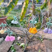 手工編織鈴形蘭墜飾,使用編織鉤和毛線製成 - 黃色 - 查看 4