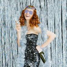 5 件/套 1970 年代迪斯科風格服裝套裝,配有圓形耳環、項鍊、手鍊、亮片頭帶、方形框水鑽太陽眼鏡;適合聚會、舞會、聚會裝扮 - 灰色 - 查看 3