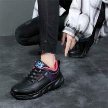 运动鞋女鞋2024鞋子轻便跑步鞋时尚休闲鞋跟鞋女厚底小黑鞋2023秋冬新款跟小香风休闲鞋原创闪亮鞋流行厚底鞋女春秋新款跟小厚底休闲鞋软底轻便运动鞋运动鞋时尚复古休闲鞋女鞋新款跑步鞋女鞋真皮缓震软底有氧跑步鞋女冬季运动鞋轻便 - 黑色 - 查看 3