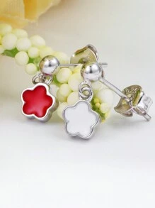 1對可愛浪漫的白色花形吊墜耳環,適合女性日常穿著