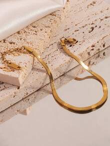 这款简约休闲时尚的不锈钢圆蛇和扁蛇手链适合日常佩戴，也是情侣礼物的理想选择。 - 金色 - 查看 2