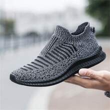 Chaussures De Course Pour Homme Légères Et Tendance, Résistantes À L'usure, Respirantes, Décontractées, Une Basket