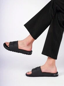 New Model 2023 Fashionable Men's Outdoor Simple Style Anti-Slip, Wear-Resistant, Lightweight And Comfortable Rubber Bottom Slipper - Black - View 5