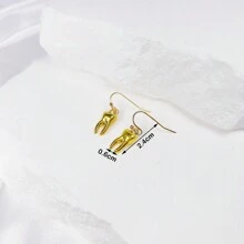 1对复古个性化3D立体耳环，造型包括勺子/叉子/牙齿/牙膏/牙刷/太阳/月亮/翅膀，是送给闺蜜/情侣、姐妹、闺蜜、妈妈等的绝佳礼物。 - 復古銀色 - 查看 12