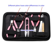 Kit d'outils de bijouterie DIY, comprend des aiguilles à perler, des ciseaux, des équerres, des coupe-fils en cuivre, des pinces à épiler, des pinces et un poinçon, convient pour la fabrication et la réparation de bijoux pour adultes, boîte-cadeau pour les fêtes (les couleurs des pinces peuvent varier)