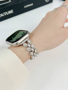 時尚優雅的銀色滴形鋅合金蘋果手錶表帶配鑽石,兼容包括s7 S8 S9於內的所有蘋果手錶型號,以及38mm 40mm 41mm 42mm 44mm 45mm 49mm的所有尺寸。手帶可以調節,適合不同尺寸的手腕,無需任何工具。手帶堅固耐用,輕巧防刮損,防水,不易褪色。適合女性在所有季節佩戴,特別適合辦公室,旅行或攀登等場合,以及手錶的配件。 - 銀色 - 查看 6