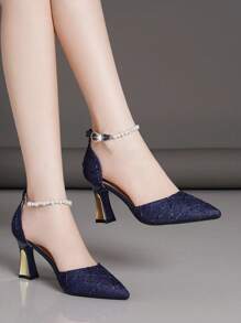Women's Hollow Chunky Heels Shoes With Pointed Toe And Ankle Strap Buckle