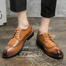 Men's Classic Oxford Leather Derby Shoes, Pointed Toe Business Formal Shoes With Lace-up, Brogue Wingtip Casual Dress Shoes, British Style Work Shoes, Streetwear Fashionable Shoes, Low Top Comfortable Leather Shoes, Suitable For Weddings, Parties And Various Outfits.