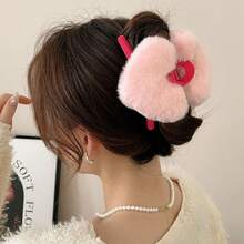 1個絨毛心形髮夾,時尚百搭的秋冬髮飾 - 白色毛絨愛心丸子夾 - 查看 6