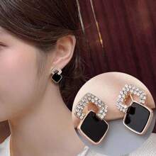 1對時尚合金鑲嵌方形黑色蚊香盤夾耳環,簡約獨特風格,適用於女性日常佩戴,冬季韓風百搭假耳洞耳飾 - 玫瑰金 - 查看 1