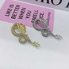 1 件金色合金十二生肖龍形胸針適合外套、服裝、禮物、派對 - 彩色 - 查看 2