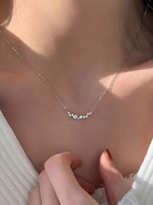 BALMORA 1入組S925純銀笑臉項鍊適合女士,簡約風和時尚,鑲嵌帶方晶鋯石石頭,生日禮物