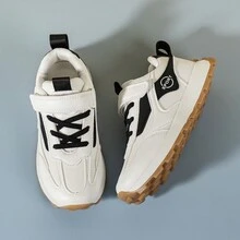 1雙男女通用經典休閒運動鞋,四季皆宜 - 黑與白 - 查看 3