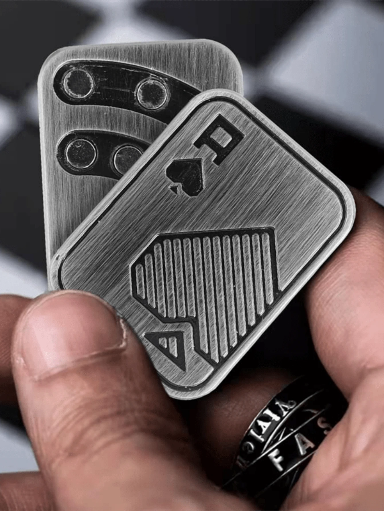 New Metal Poker Fidget Slider,Manually Rotate Adult