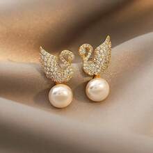 1pc Korean Style Swan Zirconia Pearl Earrings, Luxury Elegant Minimalist Personalized Earrings - Gold - View 1
