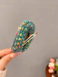 2入組女士色彩繽紛毛絨針織髮夾，適用於齊瀏海，甜美可愛，適合秋冬日常佩戴及多種頭飾搭配 - 綠色 - 查看 5