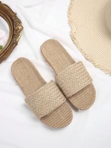 Fashionable Women's Woven Grass Lightweight Comfortable & Versatile Casual Vacation Personality Flat Sandals