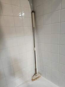 1個地板擦刷器淋浴刷清潔浴缸和瓷磚刷長柄可拆卸硬毛刷可彎曲頭部浴缸和瓷磚擦洗刷,用於清潔淋浴浴室廚房陽台地板牆壁清潔用品,清潔工具,37.4英寸長度（卡其色） - 卡其色 - 查看 4