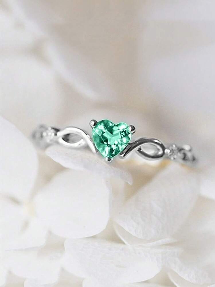 Fashionable & Elegant Cubic Zirconia Heart Shaped Decorative Ring