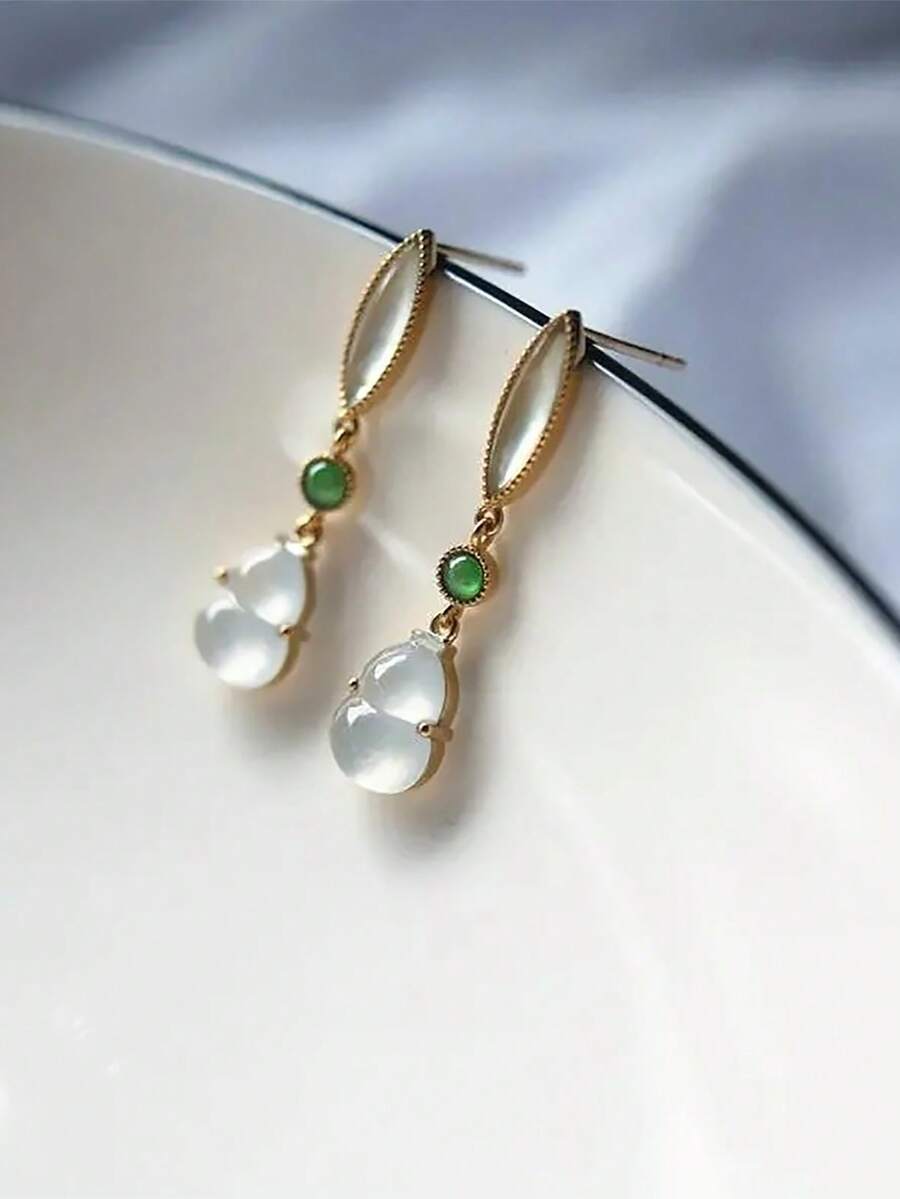 1pc New Style Jadeite Gourd Earrings With Ice Jade Inlay For Women, Cute And Suitable For Daily Wear - Yellow Gold - View 1