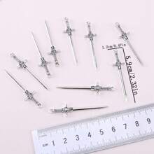 16 piezas/10 piezas de Estilos mixtos de aleación - Imitación antigua de espadas de caballero, cuchillos, armas, arcos como dijes creativos para la fabricación de joyas DIY, pendientes de metal antiguo con diseño de armas para manualidades de joyería DIY - Ancient Silver - Ver 3
