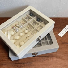 1個9格窗口玻璃透明法蘭絨珠寶盒,適用於戒指,項鍊,耳環和耳釘,防塵 - 灰色 - 查看 4