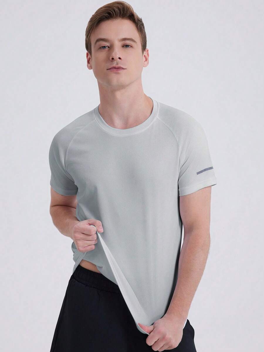 Áo thun thể thao tay ngắn Elsticity tập luyện chạy bộ nhanh khô thường ngày cho nam phong cách bạn trai dành cho các hoạt động ngoài trời Quần áo tập gym Áo thun cơ bản cho nam phong cách bạn trai - Màu Xám nhạt - Xem 1