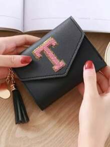 Portofel scurt pentru femei Portofel din piele PU neagră Fată drăguță Poșetă minunată pentru monede 26 scrisori inițiale Moda Femeie Suport carduri de mână Mini ciucuri Portofel