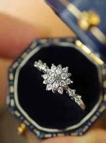 1pc Elegant s925 Sterling Silver Snowflake Thin Ring With Gift Box For Her With Anniversary Gift Idea Fine Jewelry Gift (Randomly send box colors) - Silver - View 4