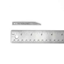The Mighty Bar - 鑰匙扣撬棒,無鋒利,重型不銹鋼 Edc 撬棒,由 Gear Spool 製造 - 銀色 - 查看 6