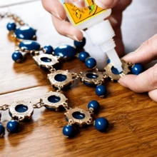 3入組shoe Bond鞋膠-專業等級,透明鞋底膠-快速幹燥鞋子維修配方,瞬間生效,適用於運動鞋、徒步鞋、靴子、涼鞋等,黏合強度高且防水 - 白色 - 查看 6