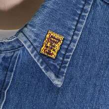 2pcs English Book Style Pin Enamel Cartoon Medicine Bottle Shape Brooch Clothing Decoration Alloy Dripping Oil Thorn Butterfly Buckle Horse Pin Badge - Multicolor - View 5